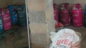 Polisi Gerebek Gudang Pengoplosan Gas di Babel, 2 Orang Ditangkap Ratusan Tabung Disita