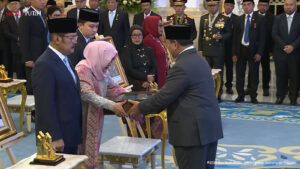 Soeharto Resmi Pahlawan