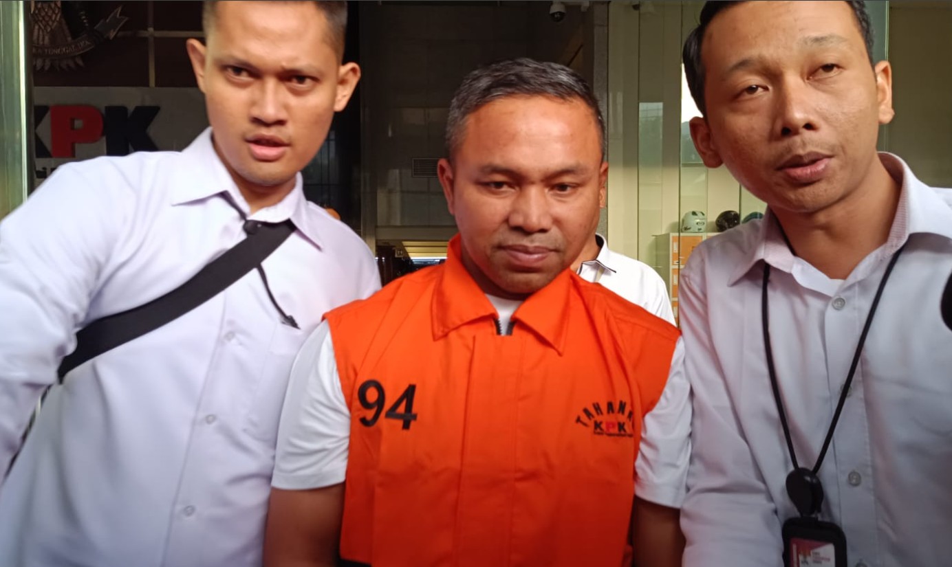 KPK Periksa Tiga Pramusaji Rumah Dinas Gubernur Riau