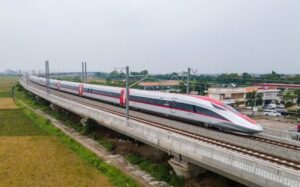 Pemerintah Diimbau Jangan Dulu Ambil Keputusan soal Utang Whoosh di Tengah Dugaan Korupsi