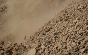 Tanah Longsor Kubur Bus Penumpang di Vietnam, 6 Orang Tewas