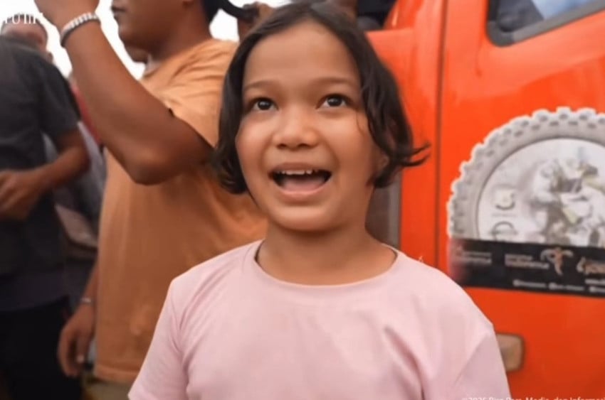 Antusias Anak-anak di Aceh Tamiang Bertemu Prabowo: Terima Kasih Bapak Presiden