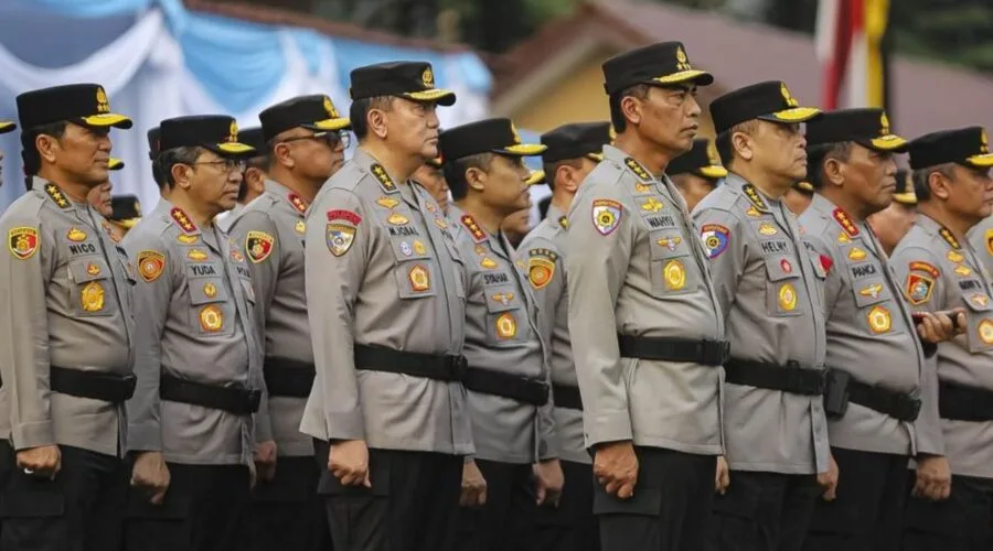 Dua Hari Di Kursi Tribrata 1, Kapolri Rotasi Besar Besaran Jajaran Pimpinan Polri
